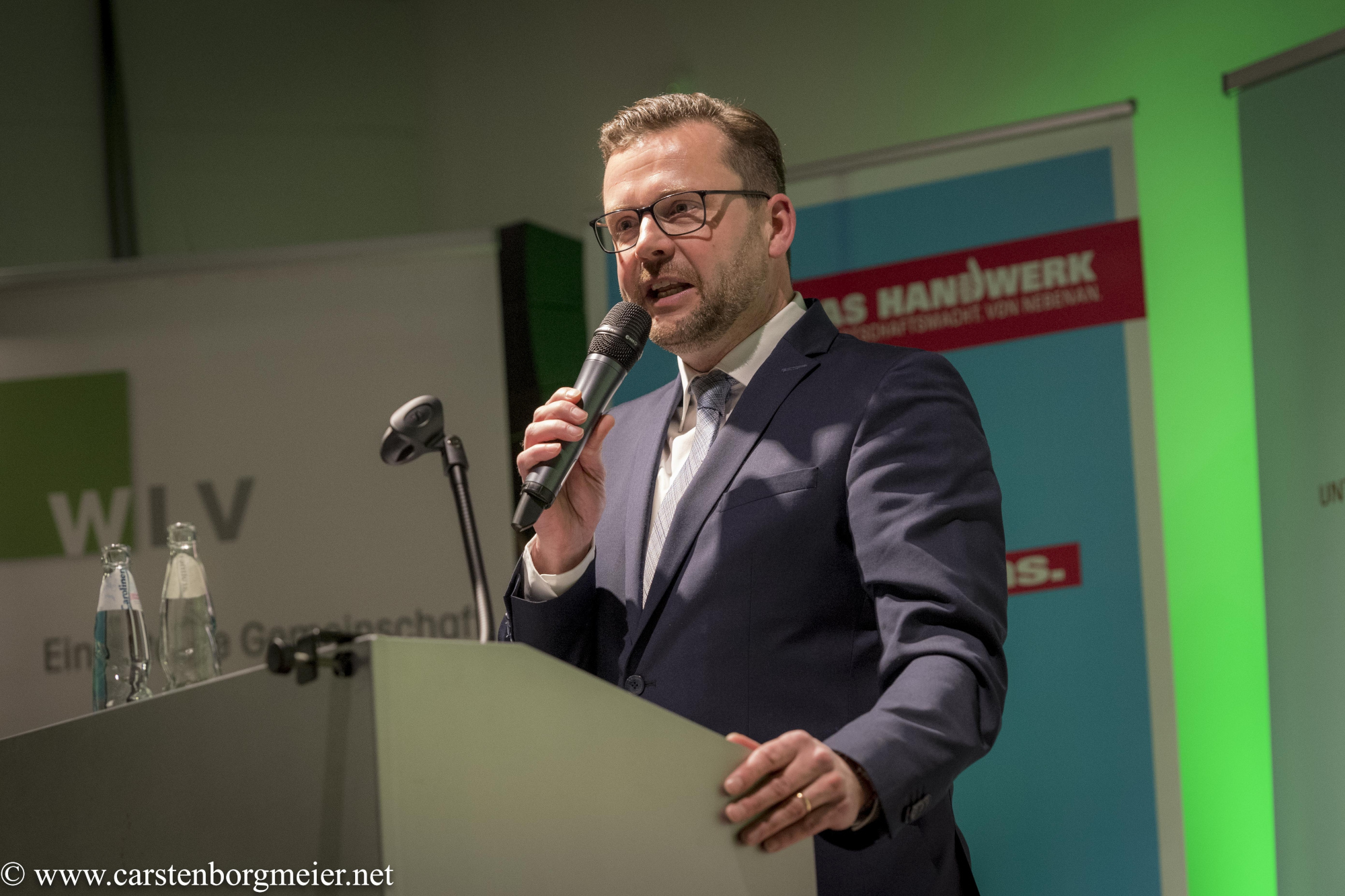 Widmete sich als Redner beim Aschermittwochstreffen von „Arbeitgeber GT“ vor allem der dualen Ausbildung: Der Landtagsabgeordnete Raphael Tigges. Widmete sich als Redner beim Aschermittwochstreffen von „Arbeitgeber GT“ vor allem der dualen Ausbildung: Der Landtagsabgeordnete Raphael Tigges.